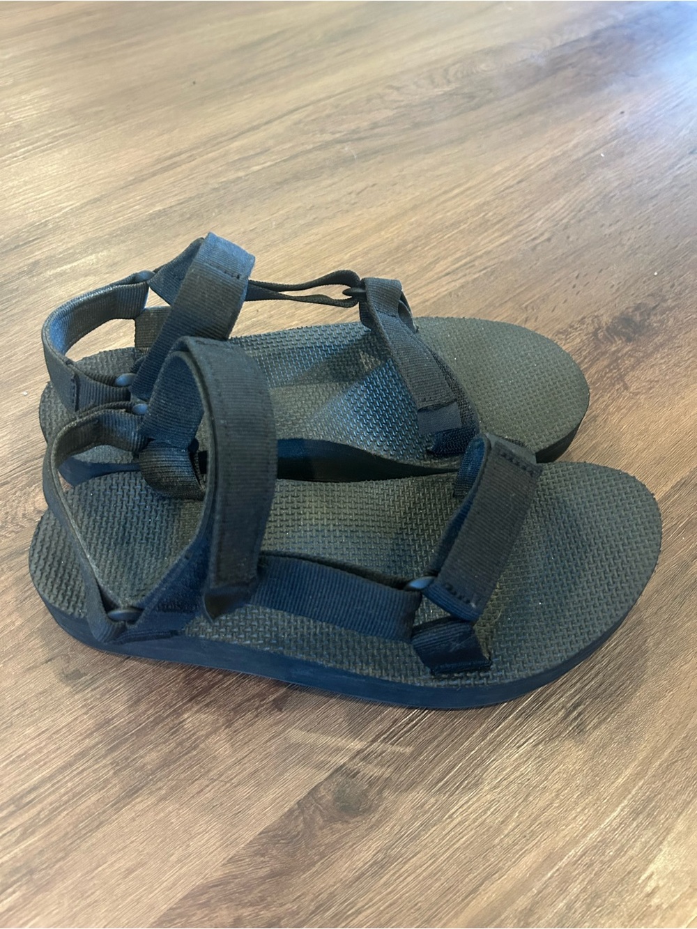 Teva Original Universal Black Strappy Sandal Womens Size 9